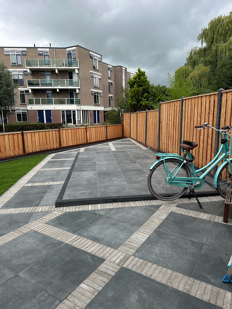 Bestrating en terras